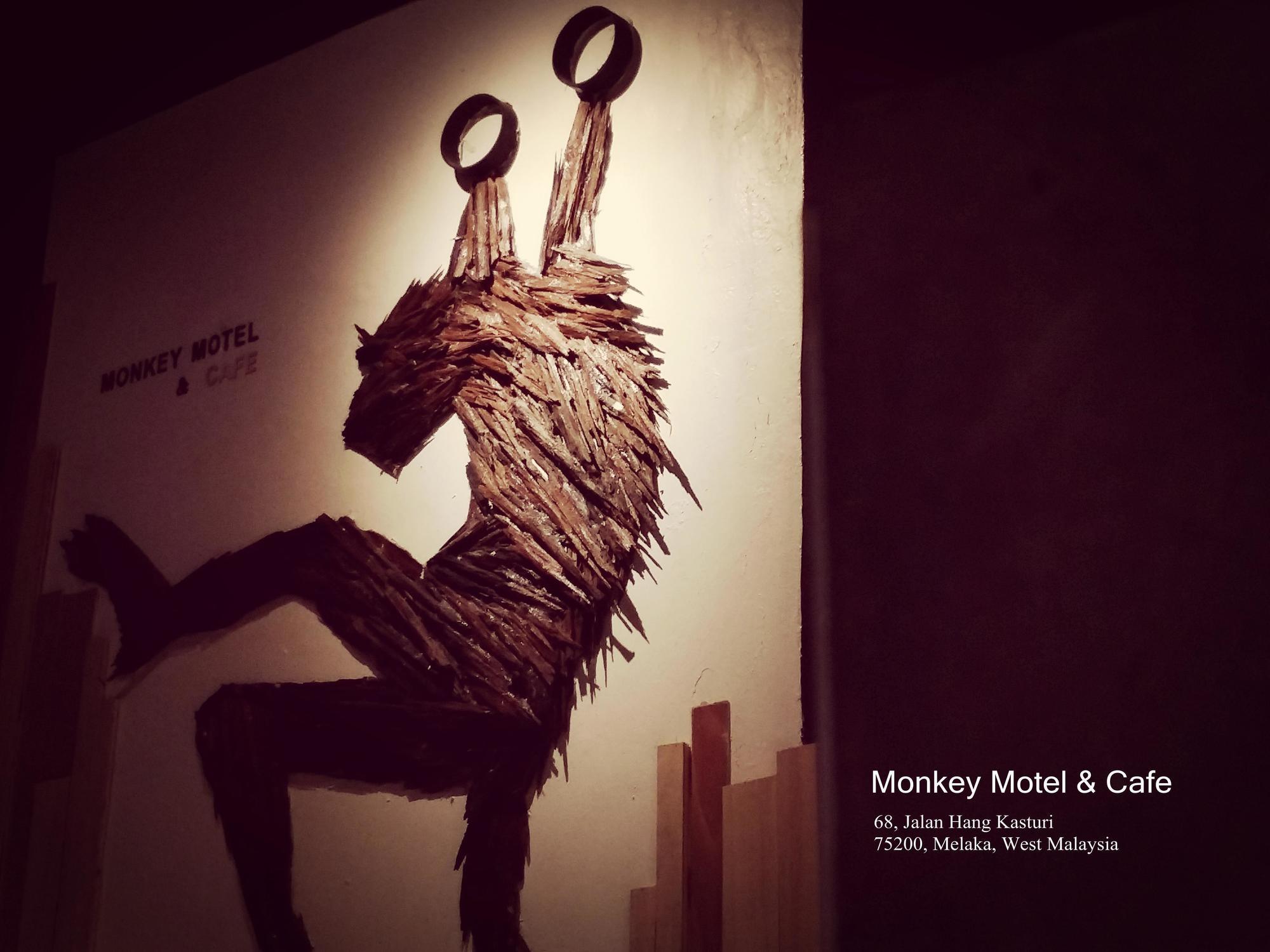 Monkey Motel Cafe Malakka Dış mekan fotoğraf